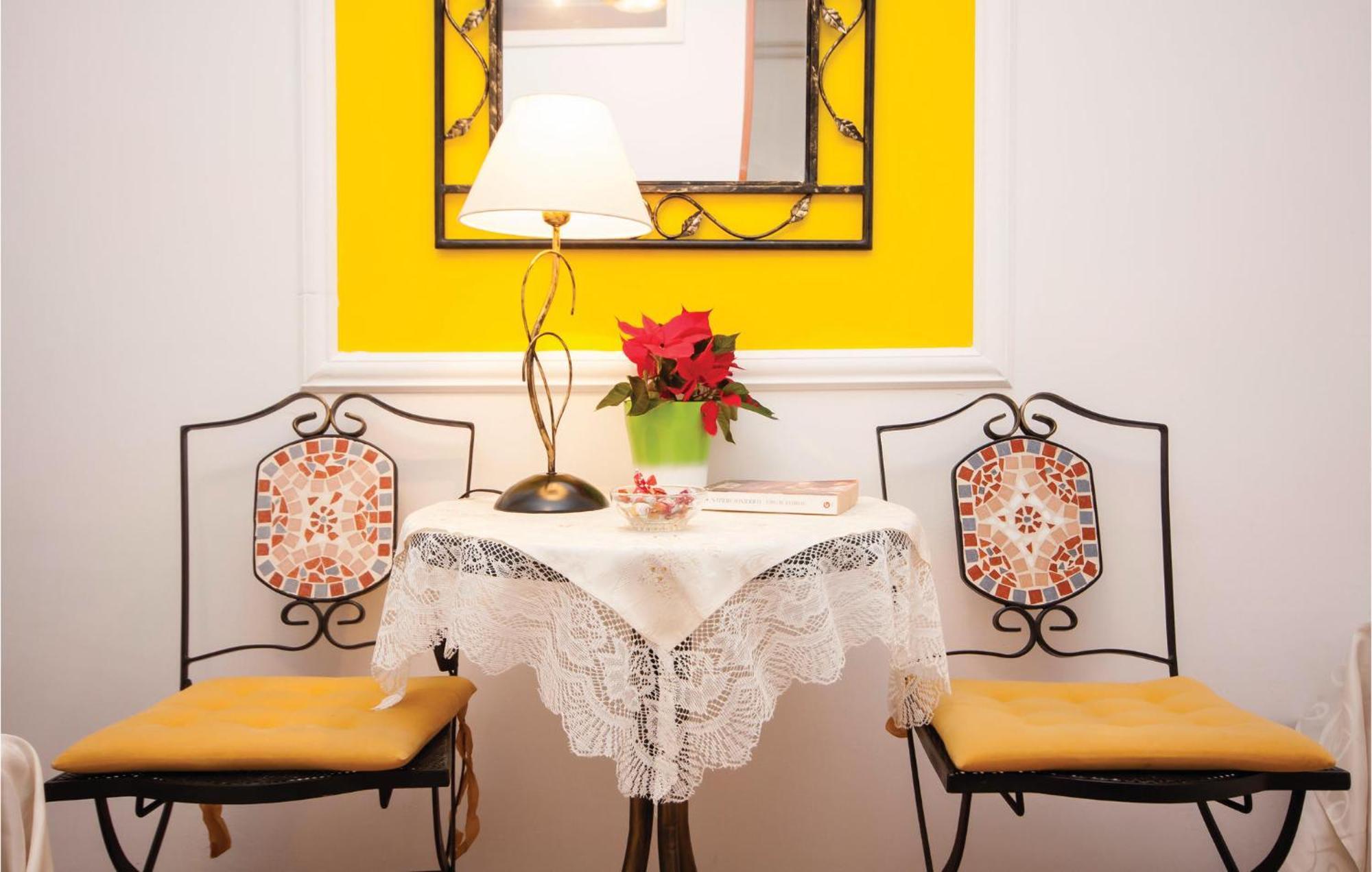 Cozy Apartment In Brodarica With Wifi Ngoại thất bức ảnh