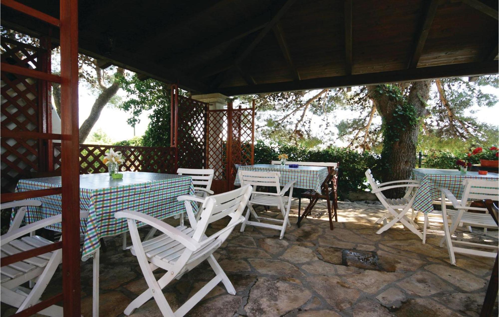 Cozy Apartment In Brodarica With Wifi Ngoại thất bức ảnh